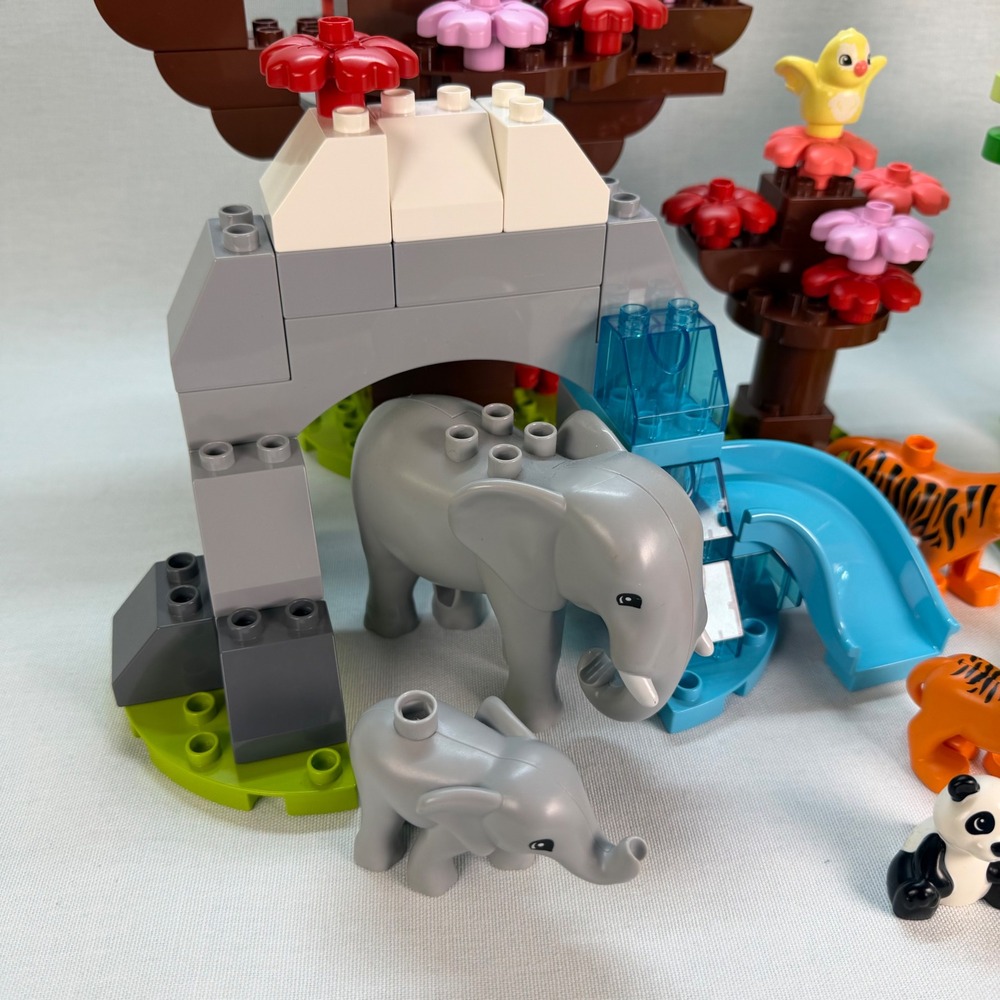 LEGO DUPLO Wild Animals of Asia 10974 Animals Panda Monkey Bird Elephant Tigers - Picture 2 of 8
